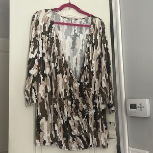 NWOT 3/4 sleeve wrap top